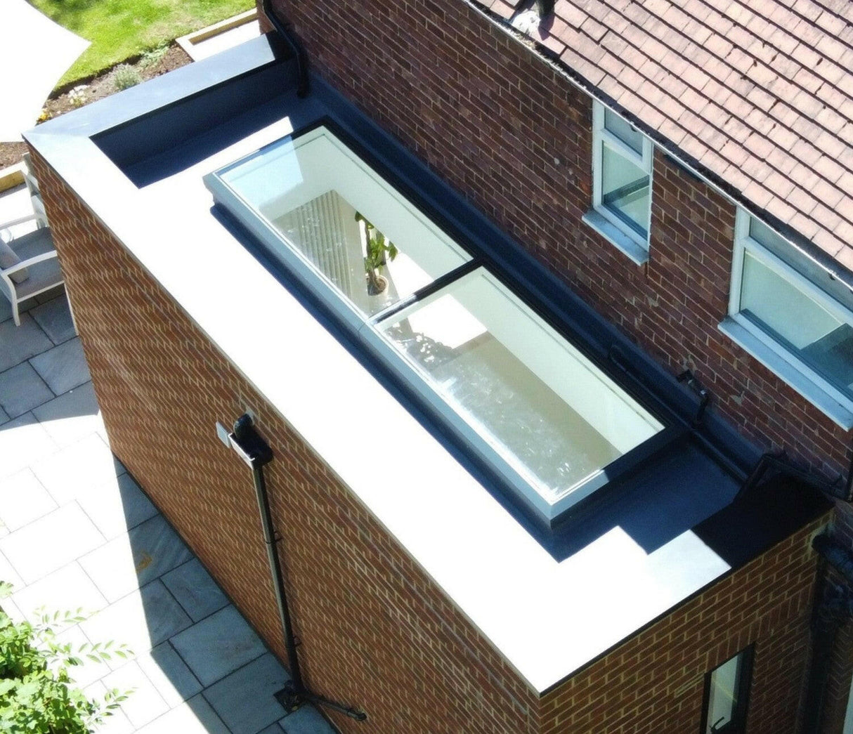 2500 x 2500 mm Electric Opening Glass Link Modular Skylight (1 Fixed 1 Opening).