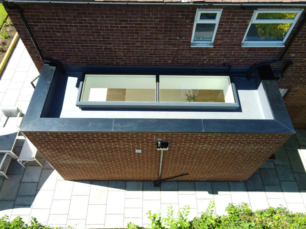 2500 x 5500 mm Electric Opening Glass Link Modular Skylight (2 Fixed 2 Opening).