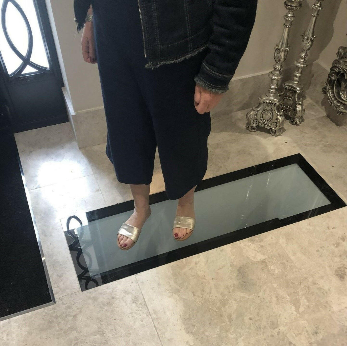 Custom Size Frameless Walk-on Skylight Calculator.