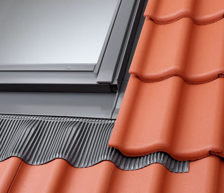 94x252 cm VELUX Pro EDW PK19 1000 Tile Flashing with Insulation | Grey Aluminium Finish.